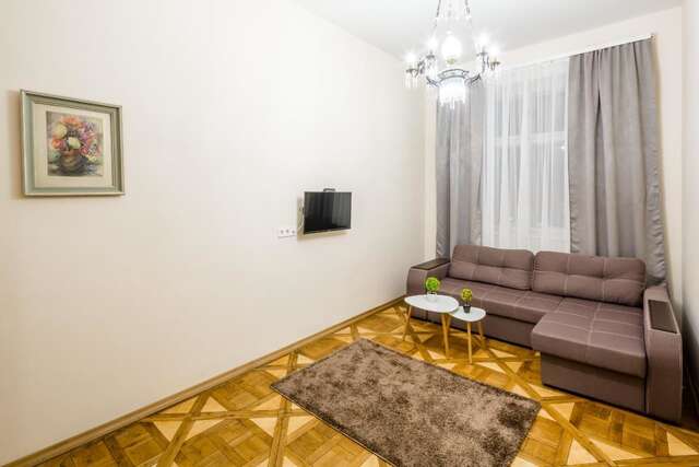Апартаменты Three-room apartment Львов-3
